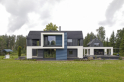 01-kaanekas-Karell-ehitus-Raul-Vaiksoo-Teknos-fassaadivarv-Raitwood-eelvarvitud-laudis-Katepal-katus-Viking-Windows-aknad-ja-uksed0V5A0174